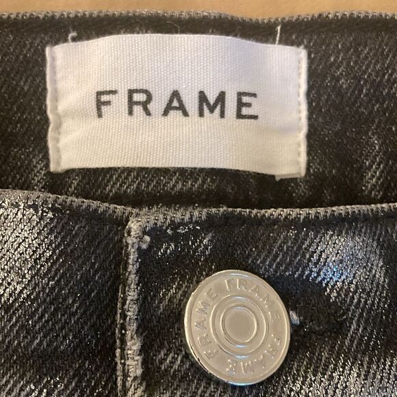Frame Le High Skinny Crop Jeans in Chrome Noir Wash Denim. Size 26. - Picture 9 of 13